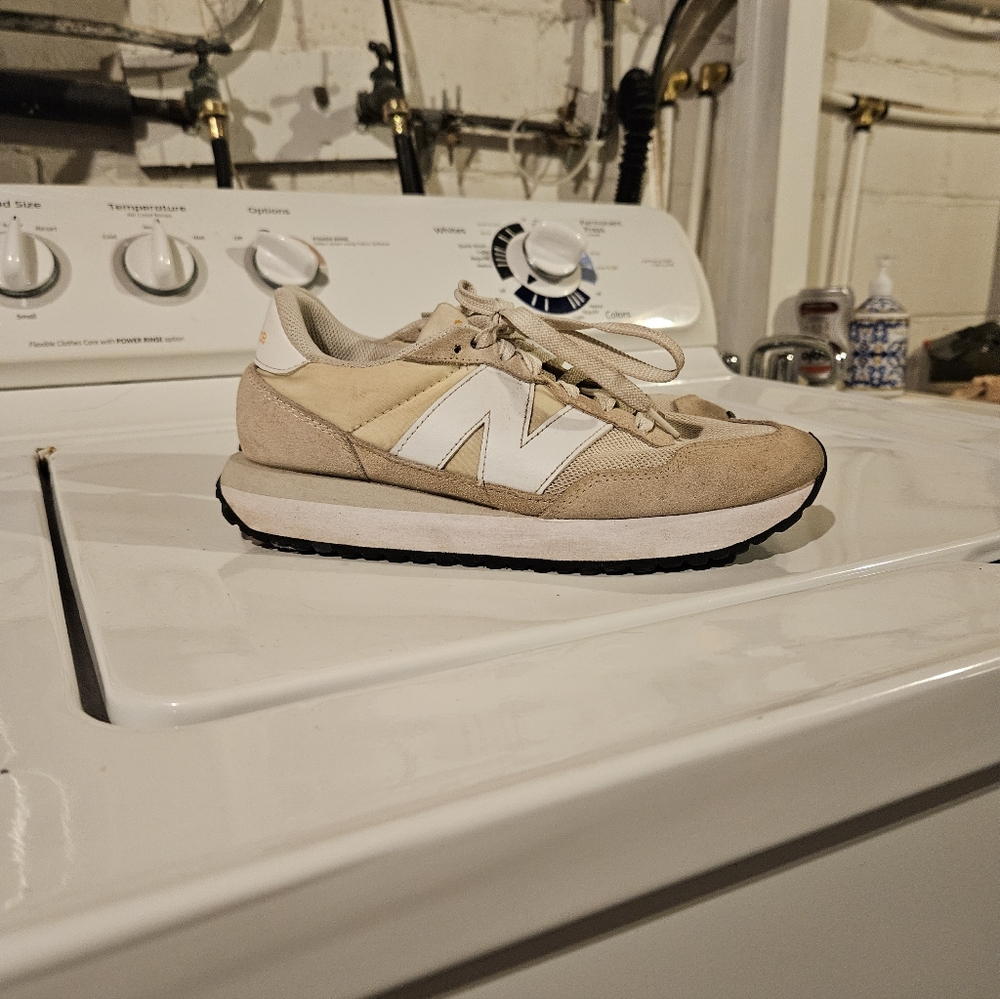 New Balance 574 Beige and White Women's Sneakers Size 8